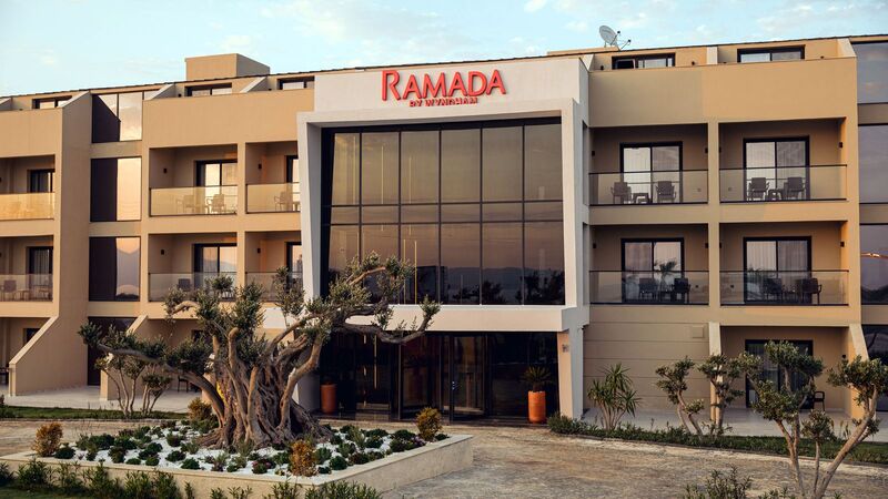 Ramada By Wyndham Çeşme Hotel